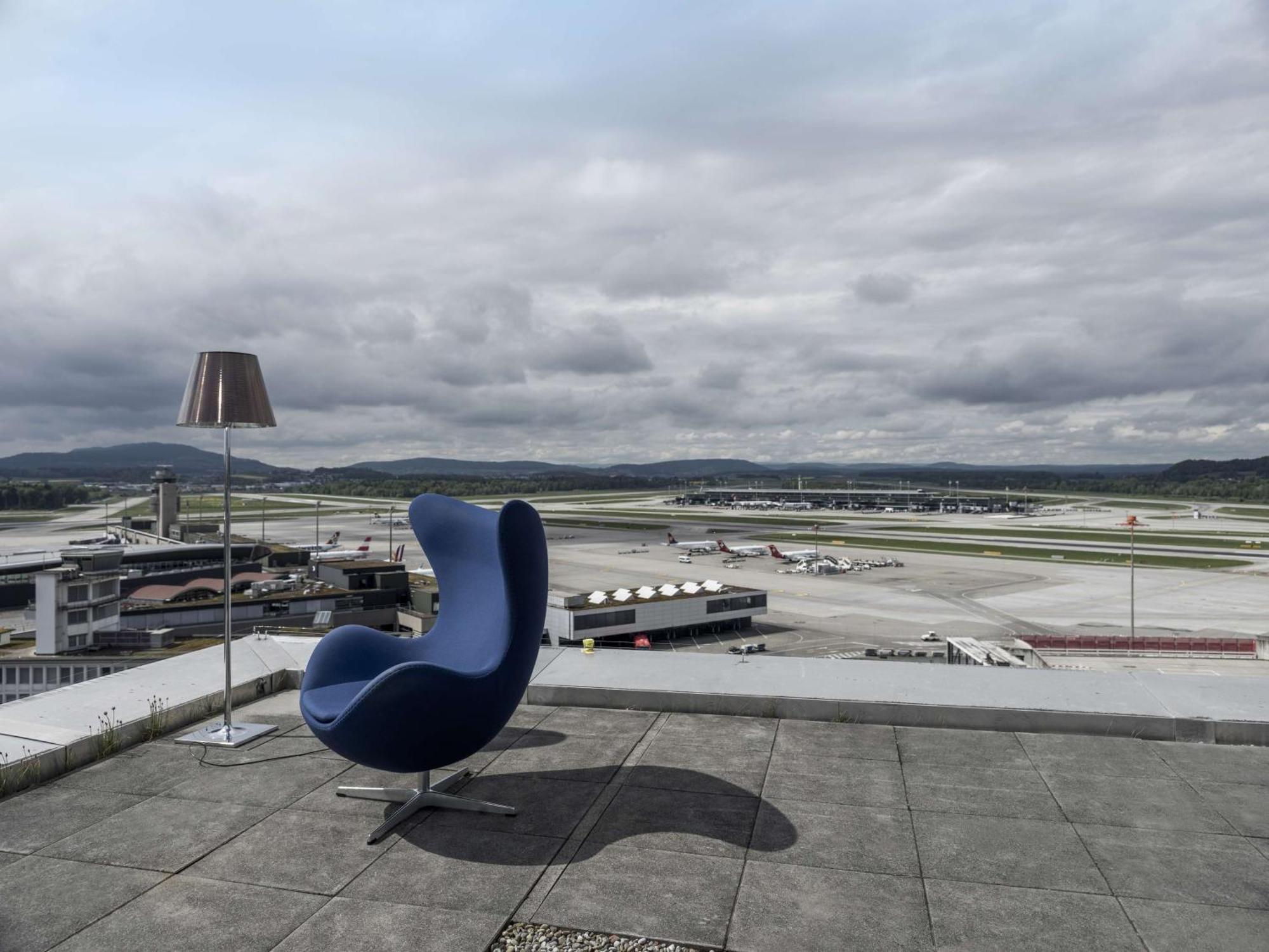 Radisson Blu Hotel Zurich Airport Клотен Экстерьер фото